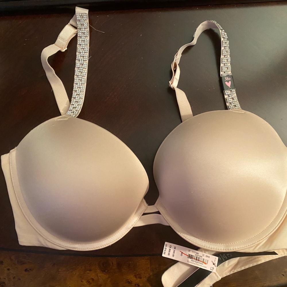 NWT vs push up 38D Nude with Crystal straps